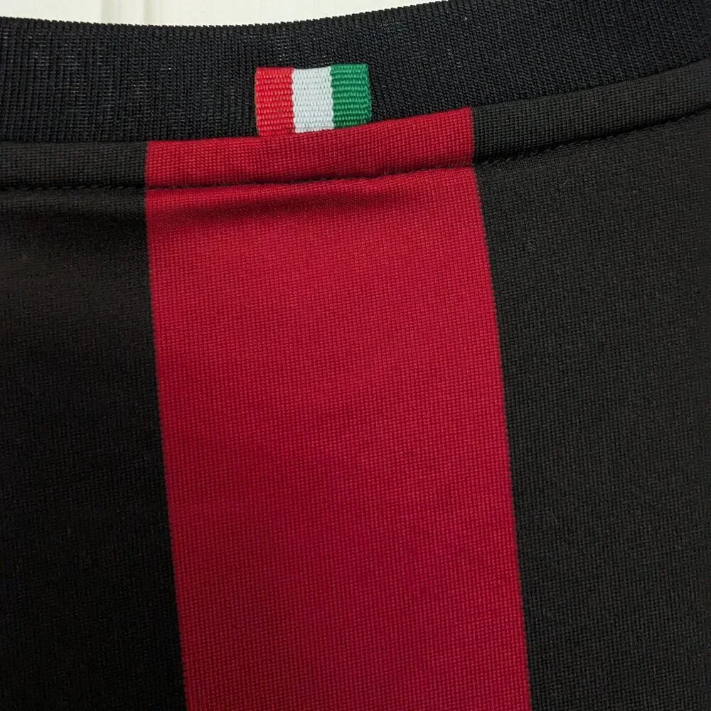 2017/18 Retro AC Milan Soccer Jersey Men’s Size M